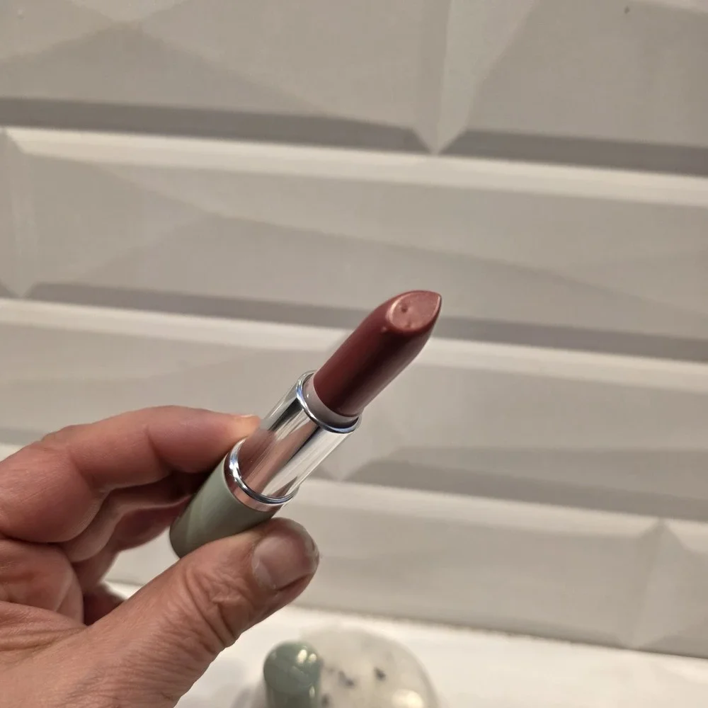 Clinique Lipstick Berry Berry #82 Long Last Soft Matte , Old Stock .14oz/4g‎